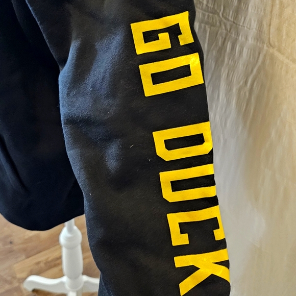 Oregon Ducks Migration Sweatshirt - Picture 1 of 10
